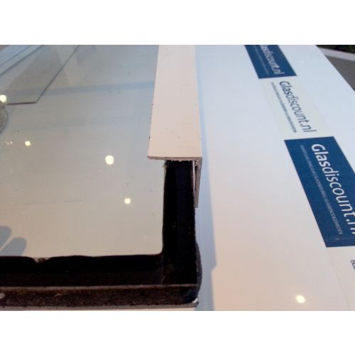 Kunststof hoeklijn voor afdichting kopse kant van het glas